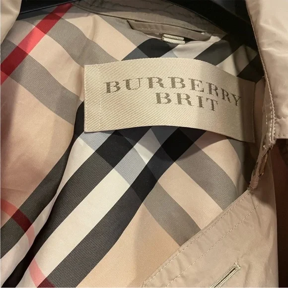 Burberry Double-Breasted Tan Trench Coat - Picture 3 of 7